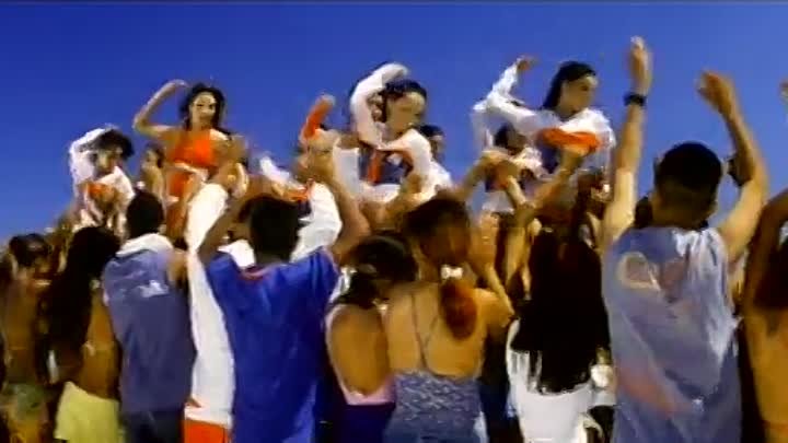 Юные и влюбленные, Jawani Diwani: A Youthful Joyride