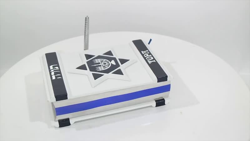 Подарочная книга в кожаном переплете Тора