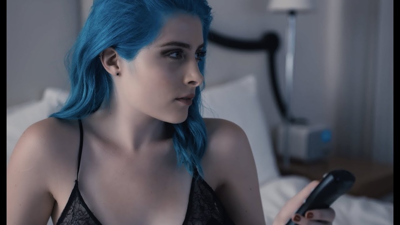 DIAMANTE Sleepwalking ( Official Music