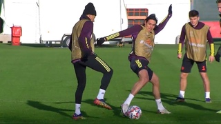 Cavani & Pogba Train With Man Utd Ahead Of PSG Champions League Clash