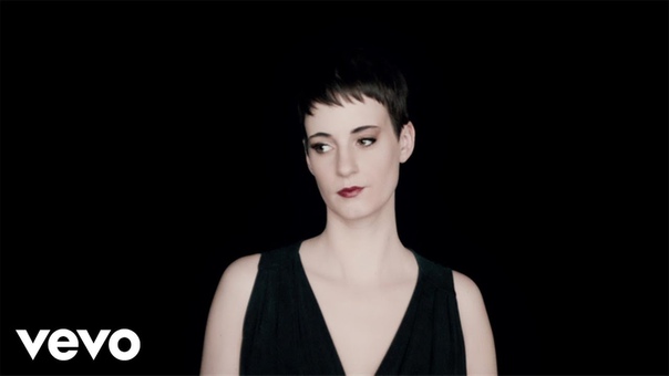 Noémie Wolfs Lost In