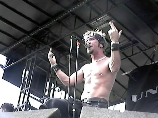 Union Underground LIVE OZZFEST 2001 6, 9, 01 Alpine Valley, WI BARRICADE FRONT ROW
