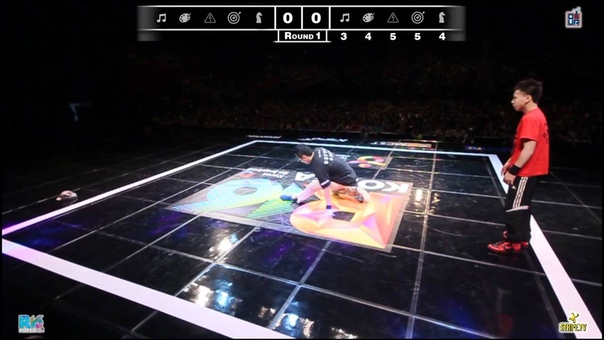 HONG10 ( Korea) vs ISSEI ( Japan), R16 Korea 2012 World Finals Bboy solo, Quarter
