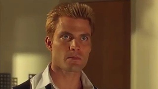 КРОВАВАЯ ВОЙНА ДВУХ МАФИОЗНЫХ СЕМЕЙСТВ! Охотник. Лучшие фильмы. Filmegator