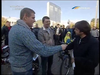 ТК Донбасс - Ретро-шоу. Клуб ретро-авто поздравление!